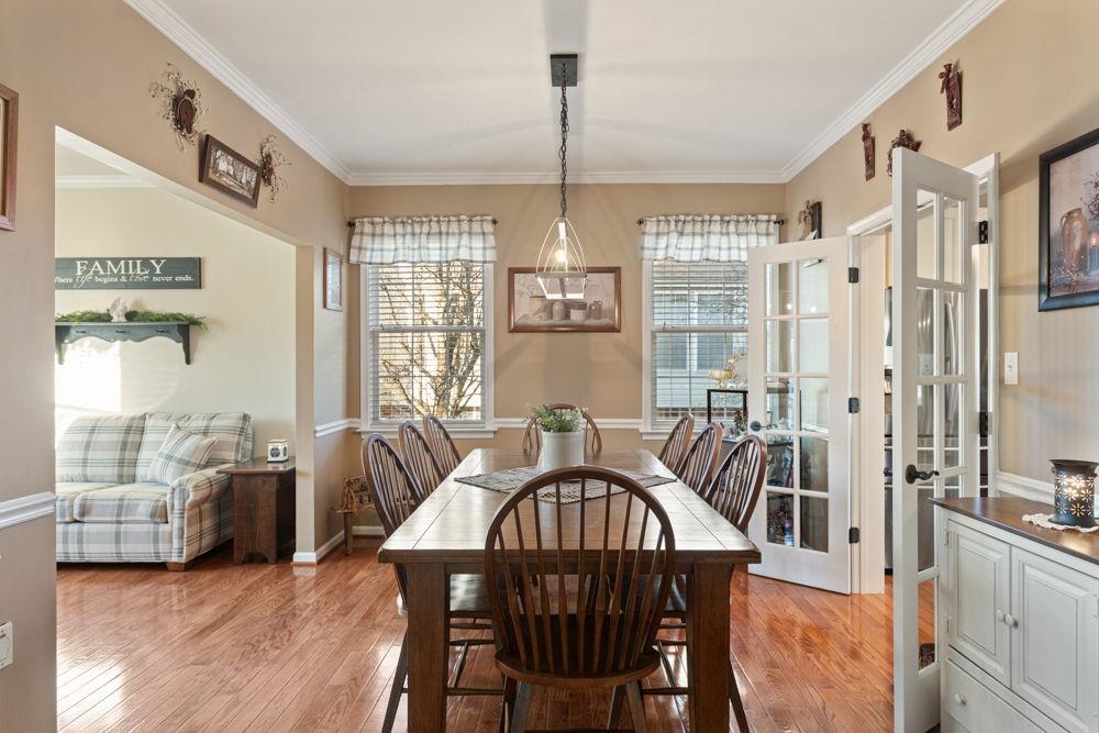 209 BUCHANAN DR, BROADWAY, Virginia 22815, 5 Bedrooms Bedrooms, ,3 BathroomsBathrooms,Residential,209 BUCHANAN DR,672909 MLS # 672909