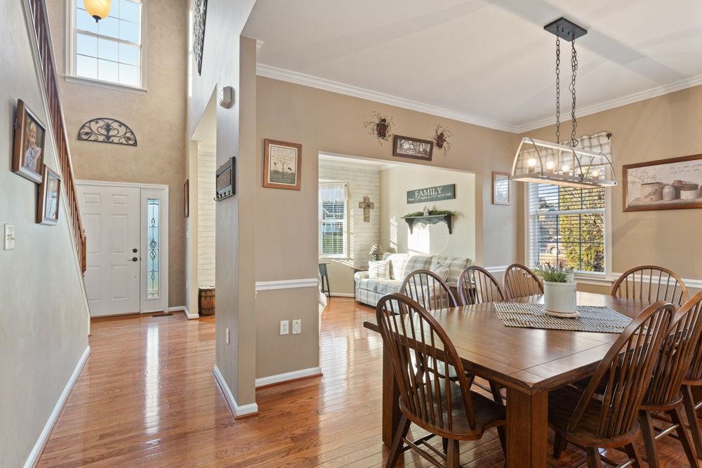 209 BUCHANAN DR, BROADWAY, Virginia 22815, 5 Bedrooms Bedrooms, ,3 BathroomsBathrooms,Residential,209 BUCHANAN DR,672909 MLS # 672909