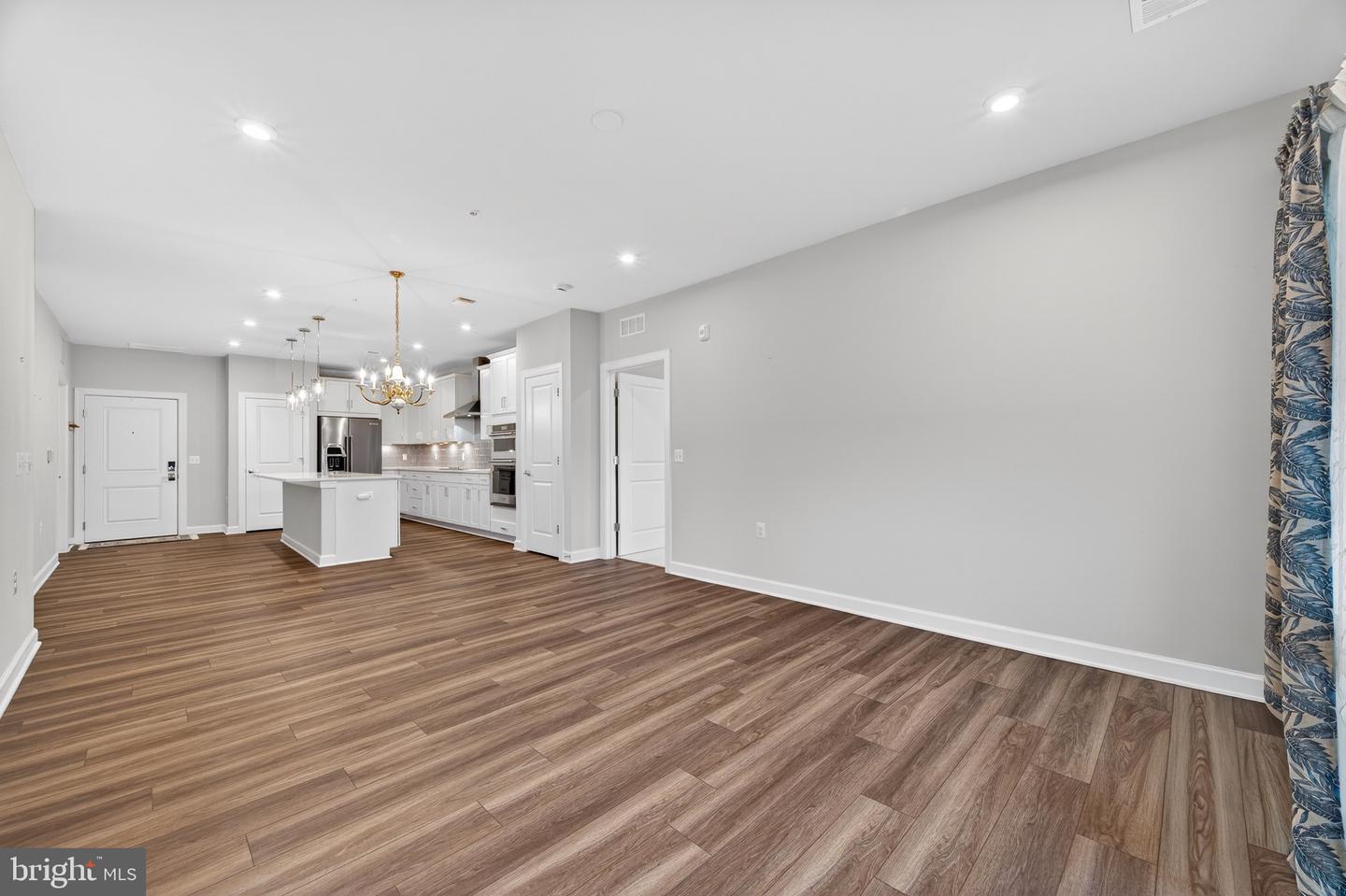 21630 HAWKSBILL HIGH CIR #403, STERLING, Virginia 20164, 2 Bedrooms Bedrooms, ,2 BathroomsBathrooms,Residential,For sale,21630 HAWKSBILL HIGH CIR #403,VALO2111258 MLS # VALO2111258