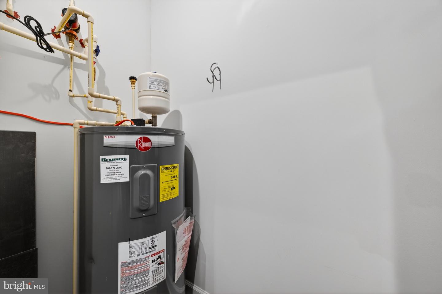 21630 HAWKSBILL HIGH CIR #403, STERLING, Virginia 20164, 2 Bedrooms Bedrooms, ,2 BathroomsBathrooms,Residential,For sale,21630 HAWKSBILL HIGH CIR #403,VALO2111258 MLS # VALO2111258