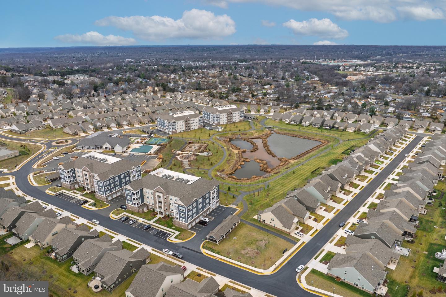 21630 HAWKSBILL HIGH CIR #403, STERLING, Virginia 20164, 2 Bedrooms Bedrooms, ,2 BathroomsBathrooms,Residential,For sale,21630 HAWKSBILL HIGH CIR #403,VALO2111258 MLS # VALO2111258