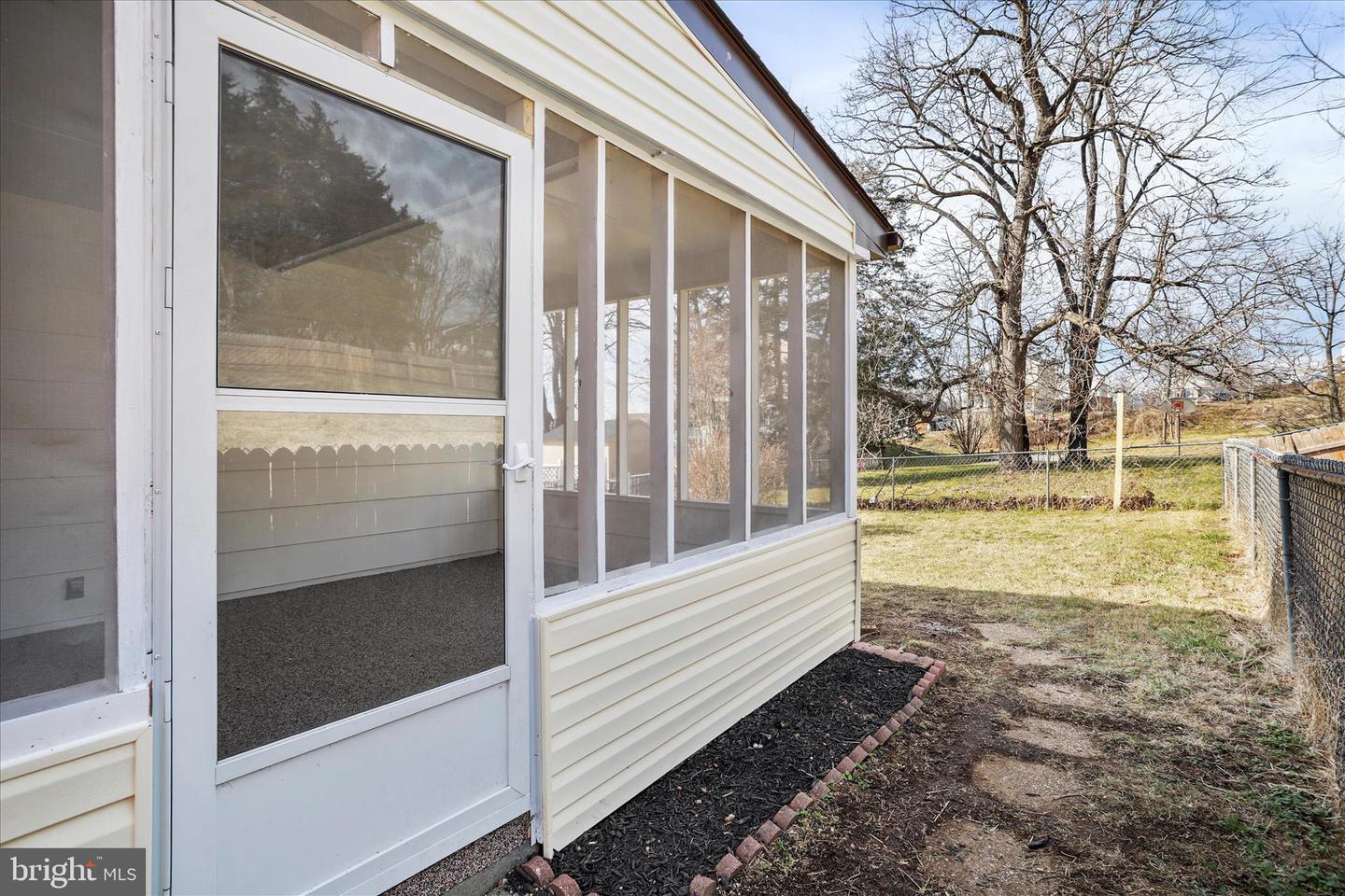 373 WALTON ST, STRASBURG, Virginia 22657, 3 Bedrooms Bedrooms, 7 Rooms Rooms,1 BathroomBathrooms,Residential,For sale,373 WALTON ST,VASH2013370 MLS # VASH2013370