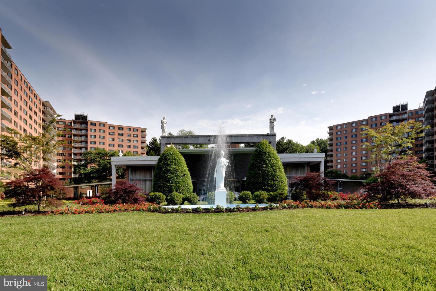 4201 CATHEDRAL AVE NW #124E, WASHINGTON, District Of Columbia 20016, 2 Bedrooms Bedrooms, ,2 BathroomsBathrooms,Residential,For sale,4201 CATHEDRAL AVE NW #124E,DCDC2242038 MLS # DCDC2242038