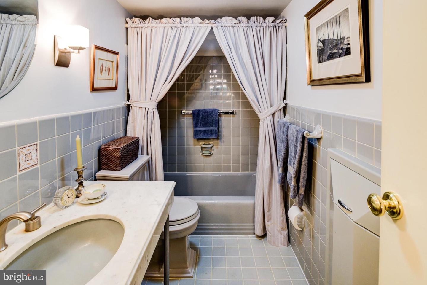 4201 CATHEDRAL AVE NW #124E, WASHINGTON, District Of Columbia 20016, 2 Bedrooms Bedrooms, ,2 BathroomsBathrooms,Residential,For sale,4201 CATHEDRAL AVE NW #124E,DCDC2242038 MLS # DCDC2242038