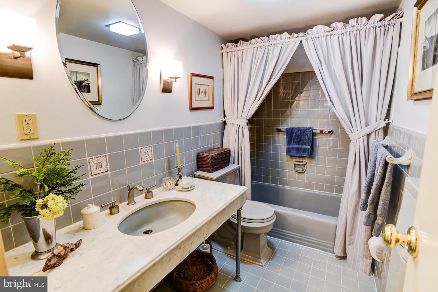 4201 CATHEDRAL AVE NW #124E, WASHINGTON, District Of Columbia 20016, 2 Bedrooms Bedrooms, ,2 BathroomsBathrooms,Residential,For sale,4201 CATHEDRAL AVE NW #124E,DCDC2242038 MLS # DCDC2242038