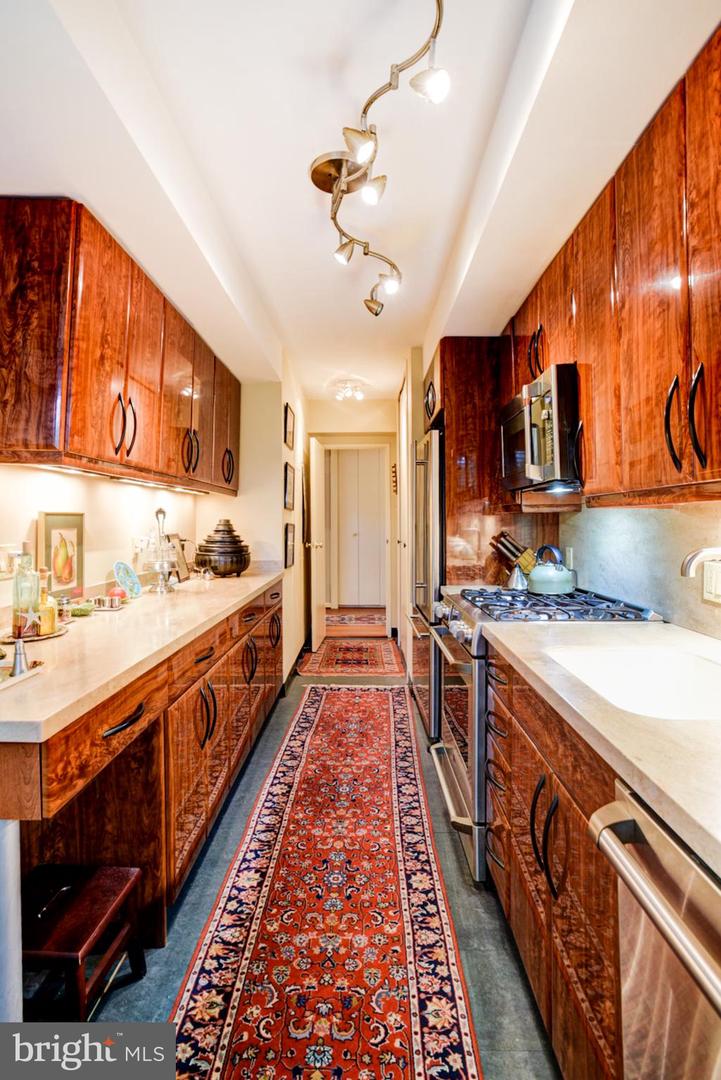 4201 CATHEDRAL AVE NW #124E, WASHINGTON, District Of Columbia 20016, 2 Bedrooms Bedrooms, ,2 BathroomsBathrooms,Residential,For sale,4201 CATHEDRAL AVE NW #124E,DCDC2242038 MLS # DCDC2242038