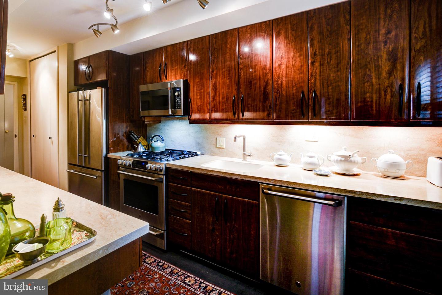 4201 CATHEDRAL AVE NW #124E, WASHINGTON, District Of Columbia 20016, 2 Bedrooms Bedrooms, ,2 BathroomsBathrooms,Residential,For sale,4201 CATHEDRAL AVE NW #124E,DCDC2242038 MLS # DCDC2242038