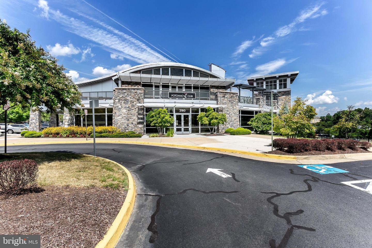 15250 TORBAY WAY, WOODBRIDGE, Virginia 22191, 2 Bedrooms Bedrooms, ,2 BathroomsBathrooms,Residential,For sale,15250 TORBAY WAY,VAPW2111240 MLS # VAPW2111240