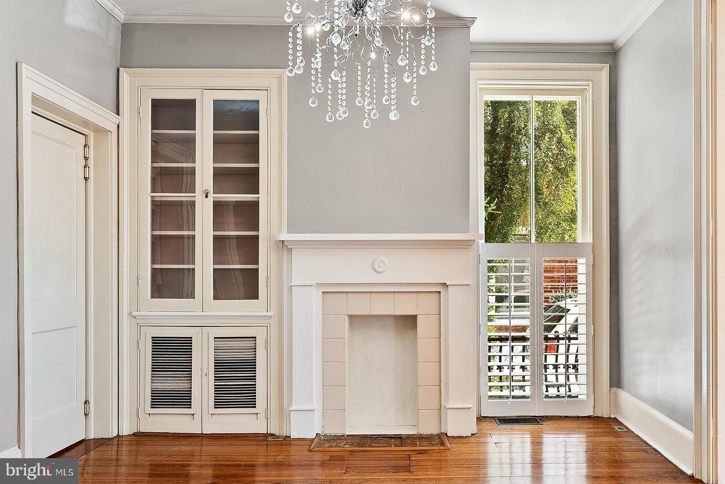 132 AMHERST ST, WINCHESTER, Virginia 22601, 4 Bedrooms Bedrooms, ,3 BathroomsBathrooms,Residential,For sale,132 AMHERST ST,VAWI2009872 MLS # VAWI2009872