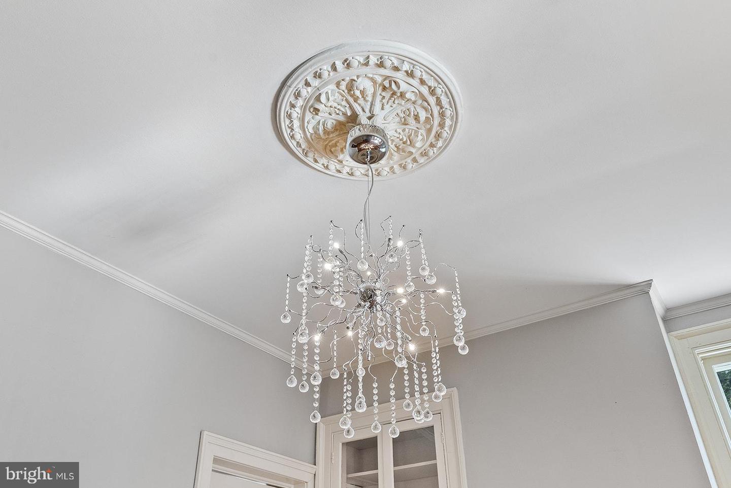 132 AMHERST ST, WINCHESTER, Virginia 22601, 4 Bedrooms Bedrooms, ,3 BathroomsBathrooms,Residential,For sale,132 AMHERST ST,VAWI2009872 MLS # VAWI2009872