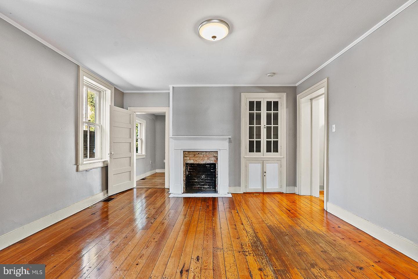 132 AMHERST ST, WINCHESTER, Virginia 22601, 4 Bedrooms Bedrooms, ,3 BathroomsBathrooms,Residential,For sale,132 AMHERST ST,VAWI2009872 MLS # VAWI2009872