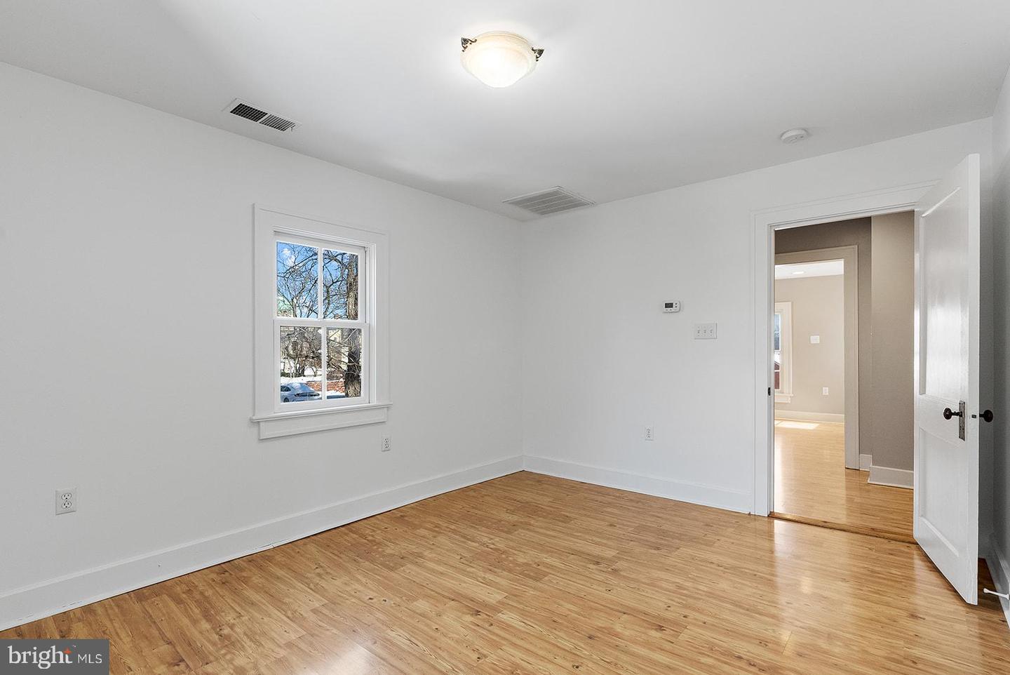 132 AMHERST ST, WINCHESTER, Virginia 22601, 4 Bedrooms Bedrooms, ,3 BathroomsBathrooms,Residential,For sale,132 AMHERST ST,VAWI2009872 MLS # VAWI2009872