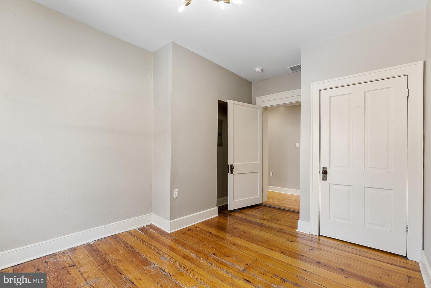 132 AMHERST ST, WINCHESTER, Virginia 22601, 4 Bedrooms Bedrooms, ,3 BathroomsBathrooms,Residential,For sale,132 AMHERST ST,VAWI2009872 MLS # VAWI2009872