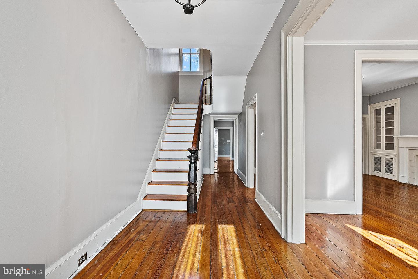 132 AMHERST ST, WINCHESTER, Virginia 22601, 4 Bedrooms Bedrooms, ,3 BathroomsBathrooms,Residential,For sale,132 AMHERST ST,VAWI2009872 MLS # VAWI2009872