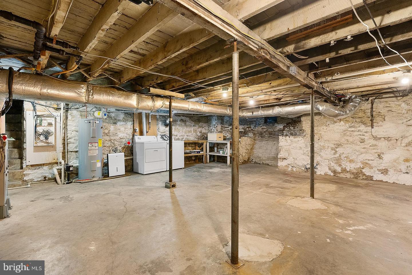 132 AMHERST ST, WINCHESTER, Virginia 22601, 4 Bedrooms Bedrooms, ,3 BathroomsBathrooms,Residential,For sale,132 AMHERST ST,VAWI2009872 MLS # VAWI2009872