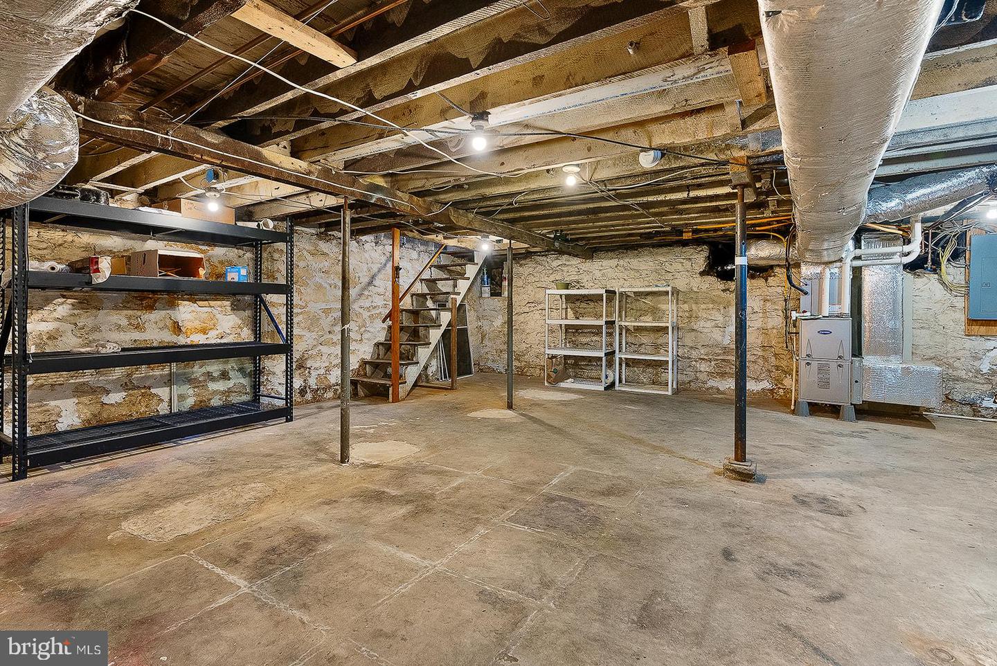 132 AMHERST ST, WINCHESTER, Virginia 22601, 4 Bedrooms Bedrooms, ,3 BathroomsBathrooms,Residential,For sale,132 AMHERST ST,VAWI2009872 MLS # VAWI2009872