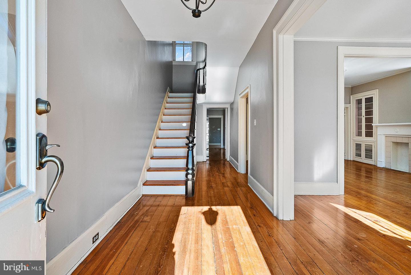 132 AMHERST ST, WINCHESTER, Virginia 22601, 4 Bedrooms Bedrooms, ,3 BathroomsBathrooms,Residential,For sale,132 AMHERST ST,VAWI2009872 MLS # VAWI2009872