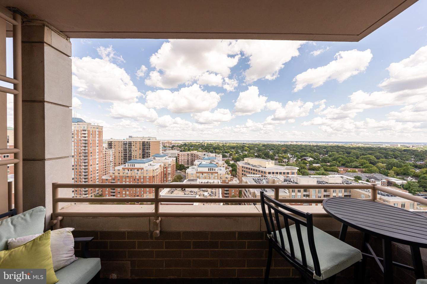 888 N QUINCY ST #2008, ARLINGTON, Virginia 22203, 1 Bedroom Bedrooms, ,1 BathroomBathrooms,Residential,For sale,888 N QUINCY ST #2008,VAAR2068276 MLS # VAAR2068276