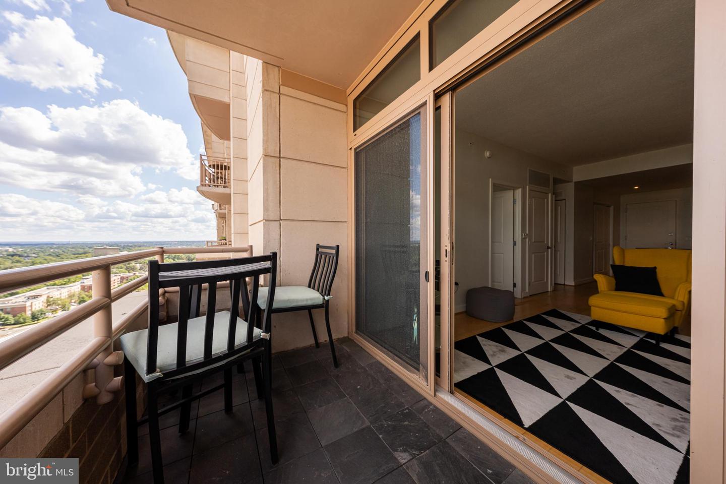 888 N QUINCY ST #2008, ARLINGTON, Virginia 22203, 1 Bedroom Bedrooms, ,1 BathroomBathrooms,Residential,For sale,888 N QUINCY ST #2008,VAAR2068276 MLS # VAAR2068276