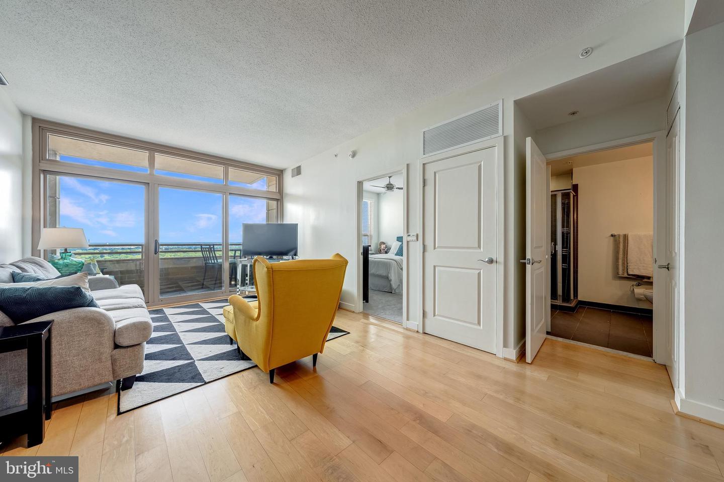 888 N QUINCY ST #2008, ARLINGTON, Virginia 22203, 1 Bedroom Bedrooms, ,1 BathroomBathrooms,Residential,For sale,888 N QUINCY ST #2008,VAAR2068276 MLS # VAAR2068276