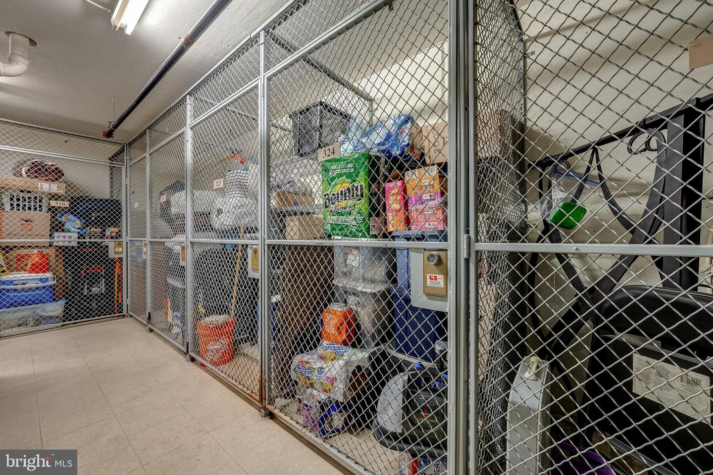 888 N QUINCY ST #2008, ARLINGTON, Virginia 22203, 1 Bedroom Bedrooms, ,1 BathroomBathrooms,Residential,For sale,888 N QUINCY ST #2008,VAAR2068276 MLS # VAAR2068276