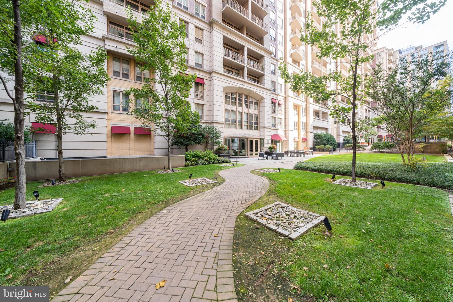 888 N QUINCY ST #2008, ARLINGTON, Virginia 22203, 1 Bedroom Bedrooms, ,1 BathroomBathrooms,Residential,For sale,888 N QUINCY ST #2008,VAAR2068276 MLS # VAAR2068276