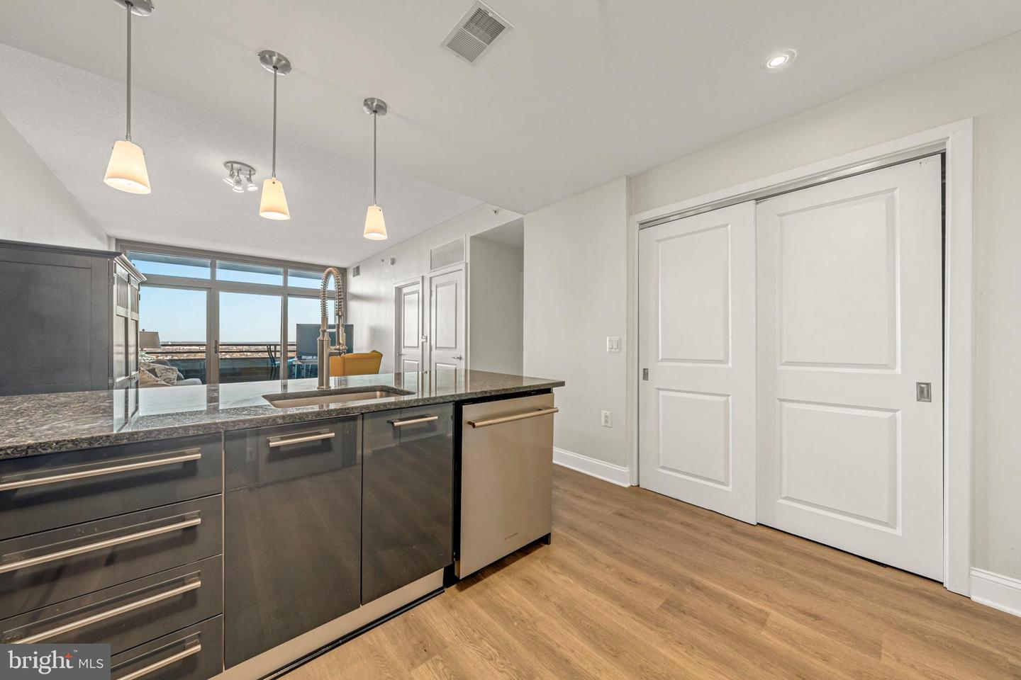 888 N QUINCY ST #2008, ARLINGTON, Virginia 22203, 1 Bedroom Bedrooms, ,1 BathroomBathrooms,Residential,For sale,888 N QUINCY ST #2008,VAAR2068276 MLS # VAAR2068276