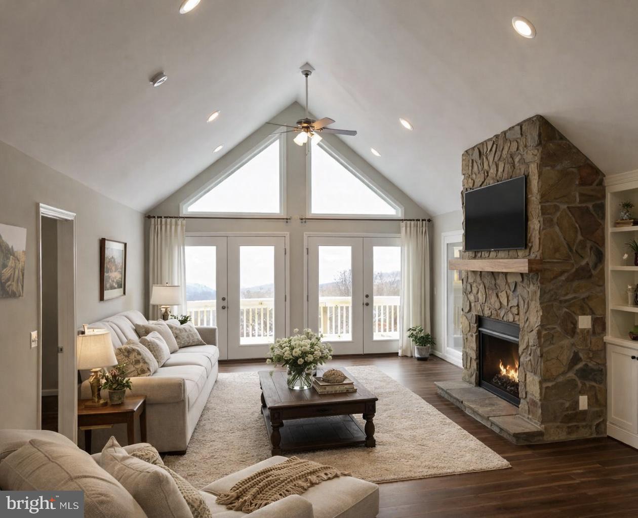232 WESTERN, FRONT ROYAL, Virginia 22630, 6 Bedrooms Bedrooms, ,4 BathroomsBathrooms,Residential,For sale,232 WESTERN,VAWR2013286 MLS # VAWR2013286