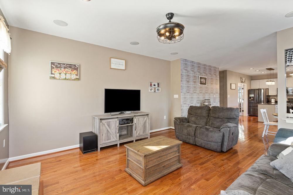 209 BUCHANAN DR, BROADWAY, Virginia 22815, ,Residential,For sale,209 BUCHANAN DR,VARO2002826 MLS # VARO2002826