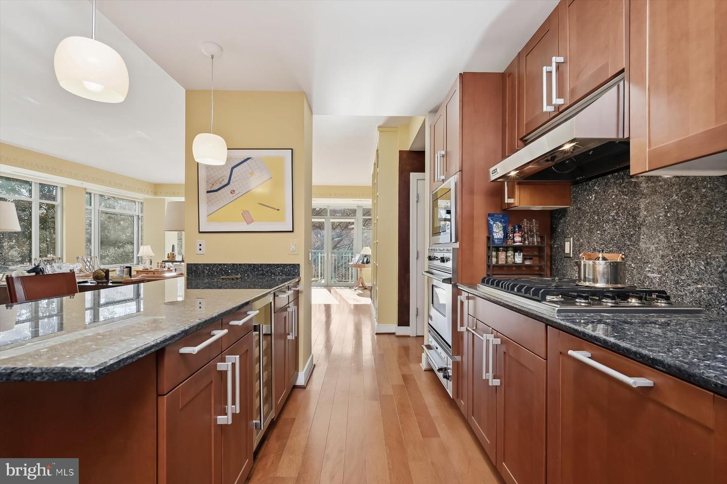 2425 L ST NW #303, WASHINGTON, District Of Columbia 20037, 2 Bedrooms Bedrooms, ,2 BathroomsBathrooms,Residential,For sale,2425 L ST NW #303,DCDC2241692 MLS # DCDC2241692