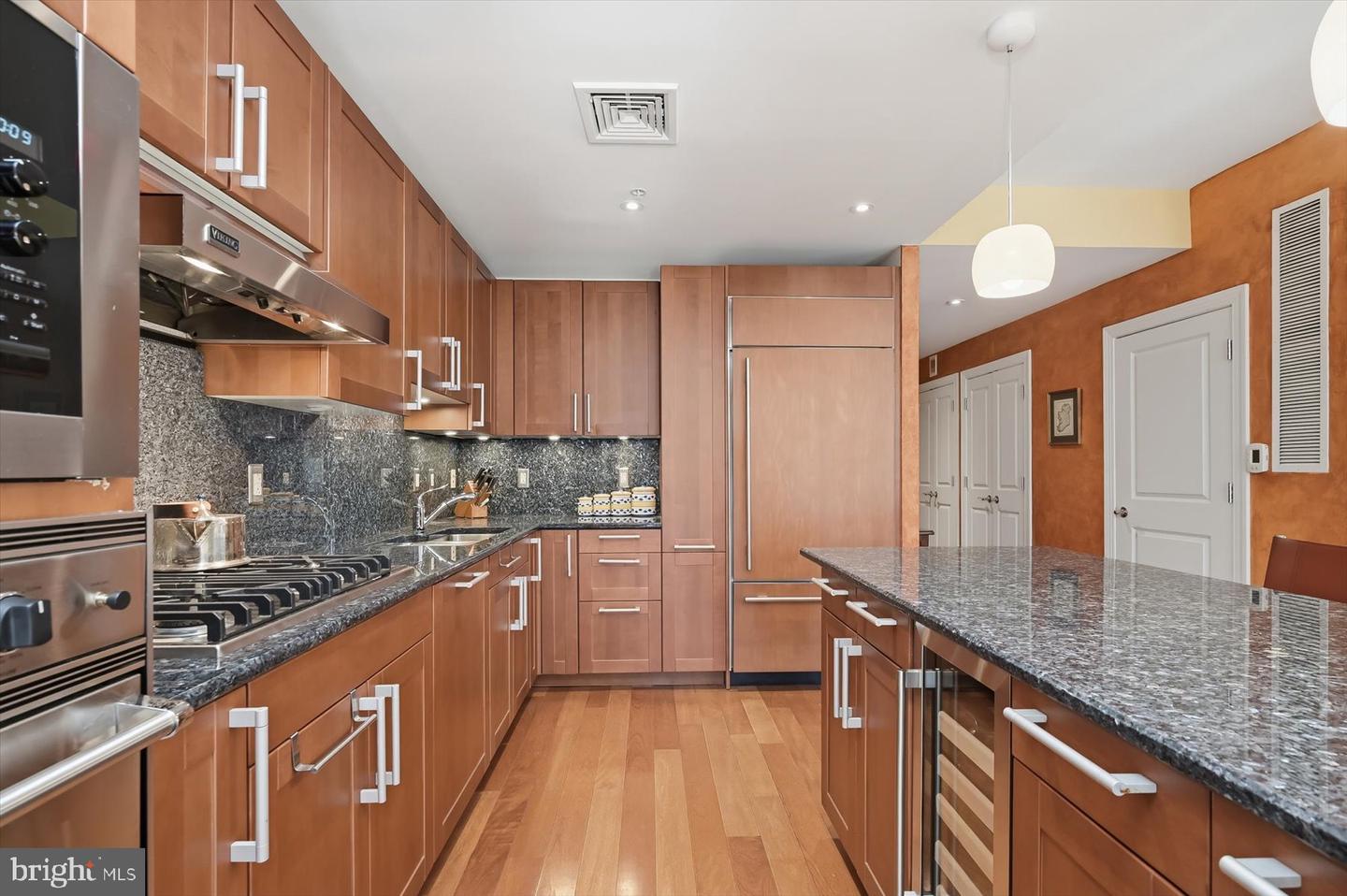 2425 L ST NW #303, WASHINGTON, District Of Columbia 20037, 2 Bedrooms Bedrooms, ,2 BathroomsBathrooms,Residential,For sale,2425 L ST NW #303,DCDC2241692 MLS # DCDC2241692