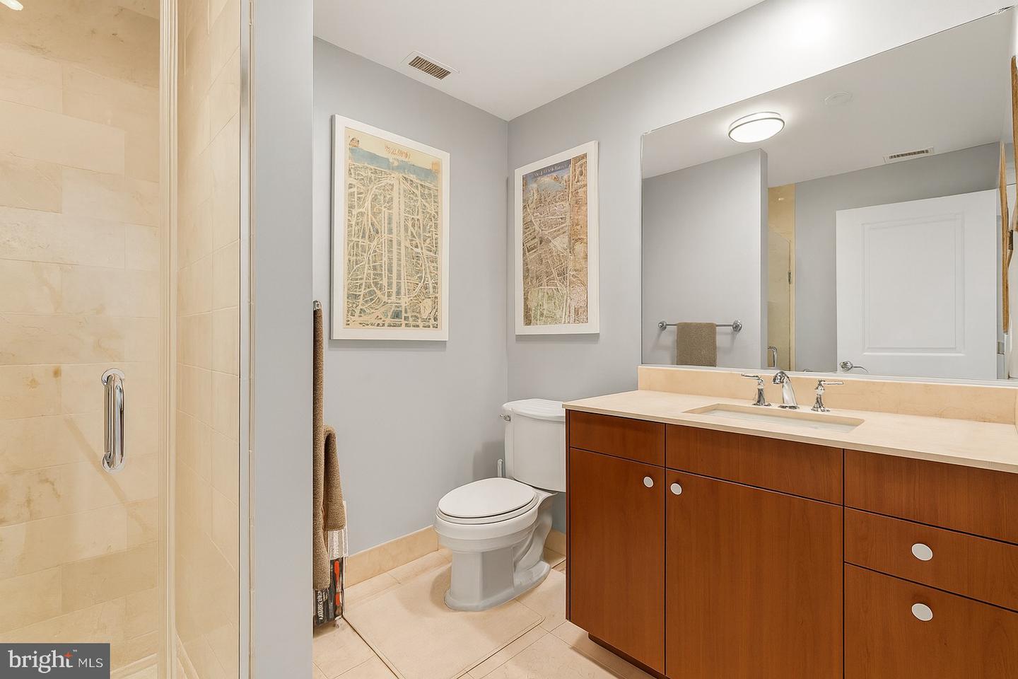 2425 L ST NW #303, WASHINGTON, District Of Columbia 20037, 2 Bedrooms Bedrooms, ,2 BathroomsBathrooms,Residential,For sale,2425 L ST NW #303,DCDC2241692 MLS # DCDC2241692