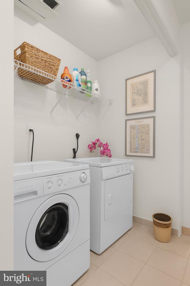 2425 L ST NW #303, WASHINGTON, District Of Columbia 20037, 2 Bedrooms Bedrooms, ,2 BathroomsBathrooms,Residential,For sale,2425 L ST NW #303,DCDC2241692 MLS # DCDC2241692