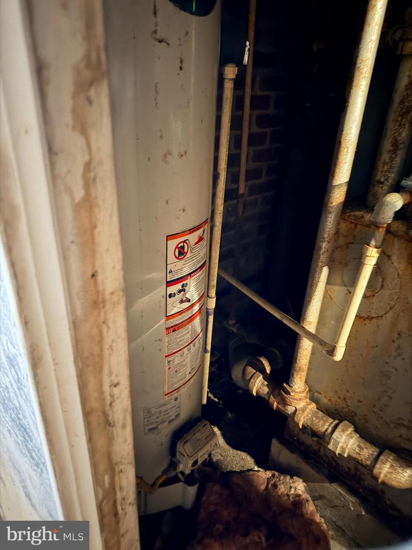 1502 19TH ST SE, WASHINGTON, District Of Columbia 20020, ,Residential,For sale,1502 19TH ST SE,DCDC2242894 MLS # DCDC2242894 1502 19TH ST SE, WASHINGTON, District Of Columbia 20020, ,Residential,For sale,1502 19TH ST SE,DCDC2242894 MLS # DCDC2242894