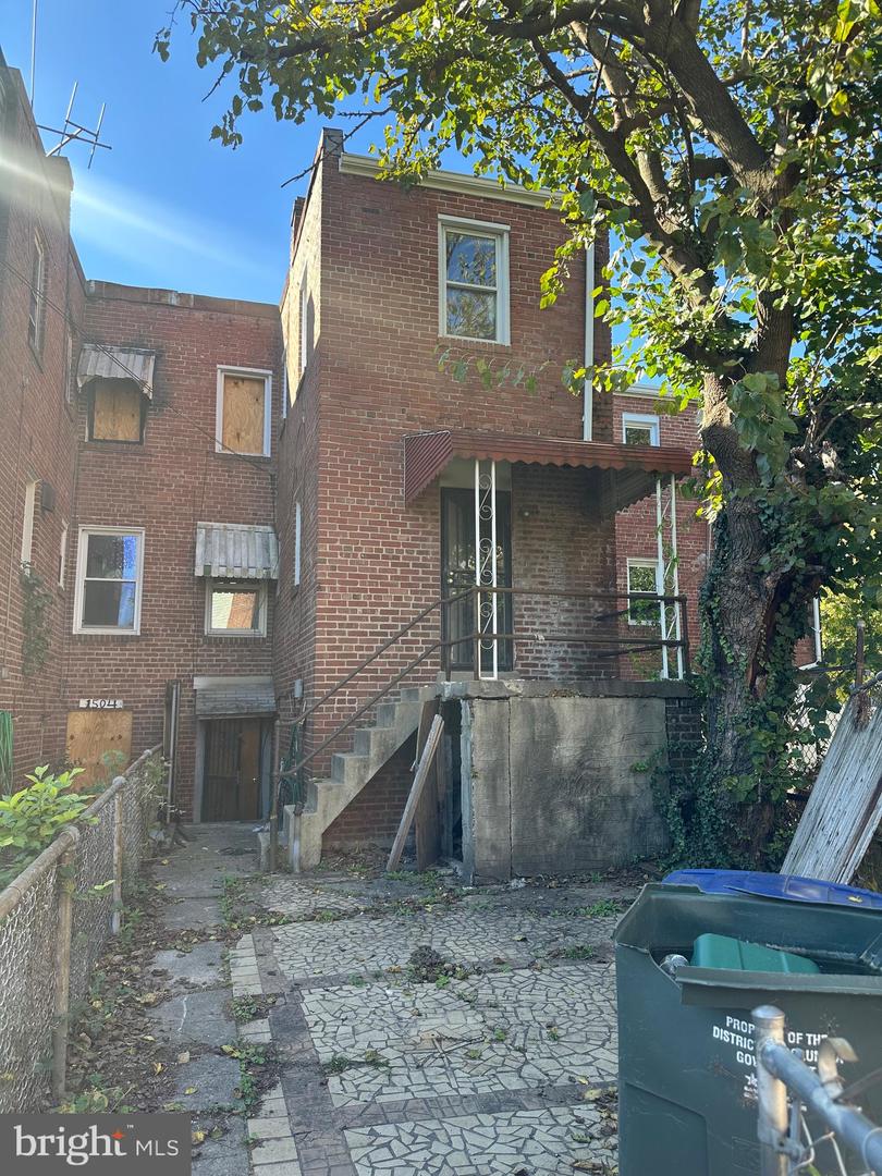 1502 19TH ST SE, WASHINGTON, District Of Columbia 20020, ,Residential,For sale,1502 19TH ST SE,DCDC2242894 MLS # DCDC2242894 1502 19TH ST SE, WASHINGTON, District Of Columbia 20020, ,Residential,For sale,1502 19TH ST SE,DCDC2242894 MLS # DCDC2242894