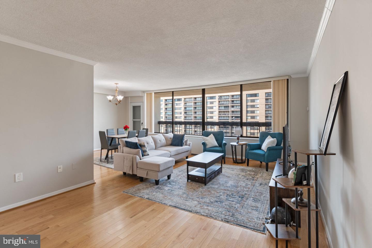 3705 S GEORGE MASON DR #2202S, FALLS CHURCH, Virginia 22041, 1 Bedroom Bedrooms, ,1 BathroomBathrooms,Residential,For sale,3705 S GEORGE MASON DR #2202S,VAFX2287630 MLS # VAFX2287630