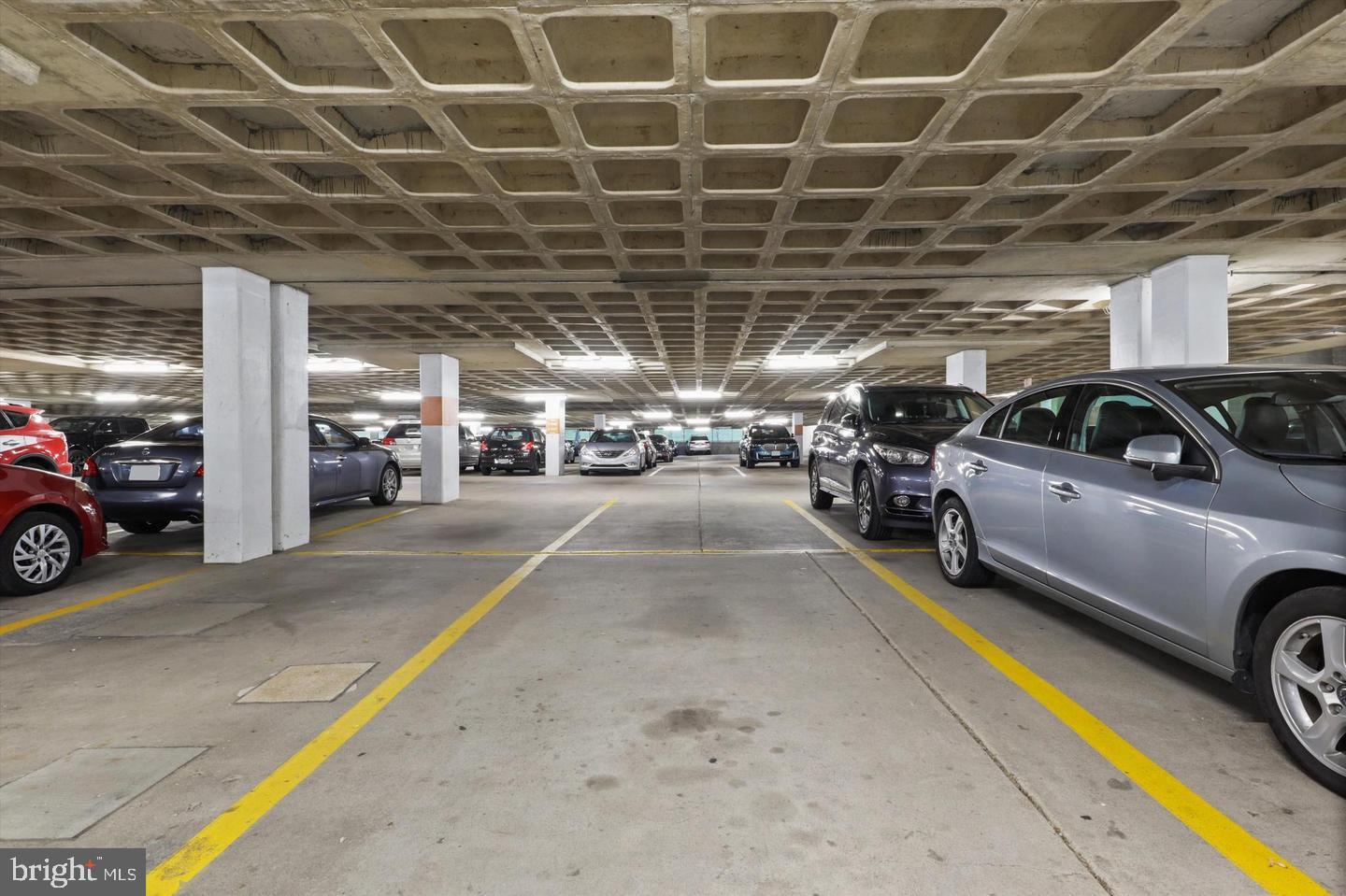 3705 S GEORGE MASON DR #2202S, FALLS CHURCH, Virginia 22041, 1 Bedroom Bedrooms, ,1 BathroomBathrooms,Residential,For sale,3705 S GEORGE MASON DR #2202S,VAFX2287630 MLS # VAFX2287630