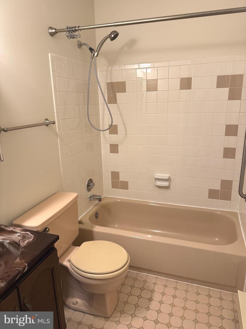 4765 LUPINO CT, WOODBRIDGE, Virginia 22193, 4 Bedrooms Bedrooms, ,3 BathroomsBathrooms,Residential,For sale,4765 LUPINO CT,VAPW2111458 MLS # VAPW2111458