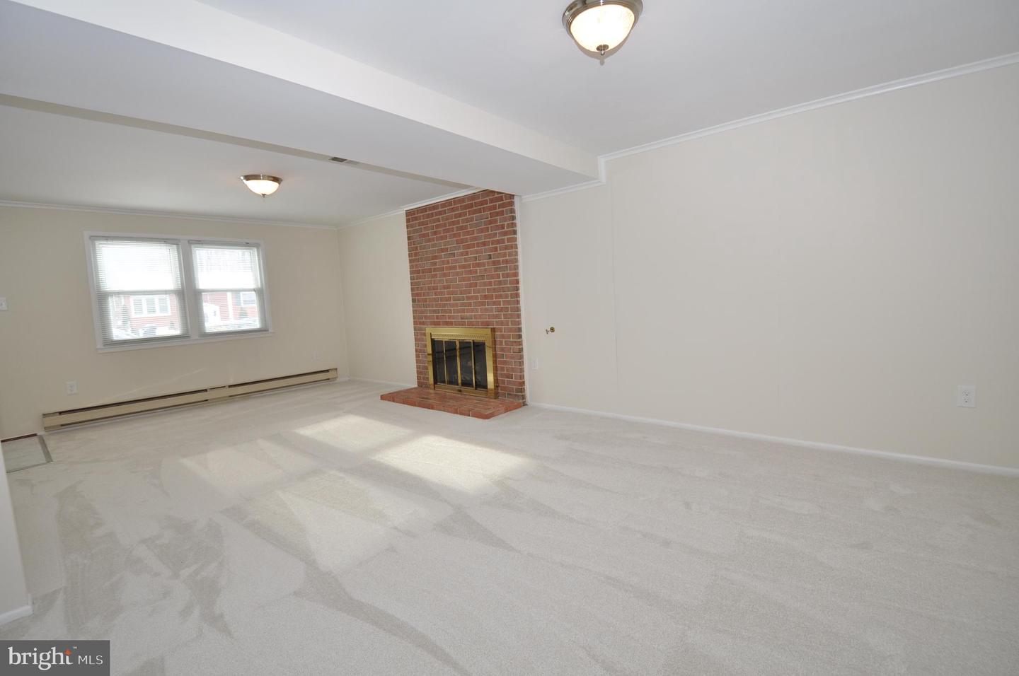 4765 LUPINO CT, WOODBRIDGE, Virginia 22193, 4 Bedrooms Bedrooms, ,3 BathroomsBathrooms,Residential,For sale,4765 LUPINO CT,VAPW2111458 MLS # VAPW2111458