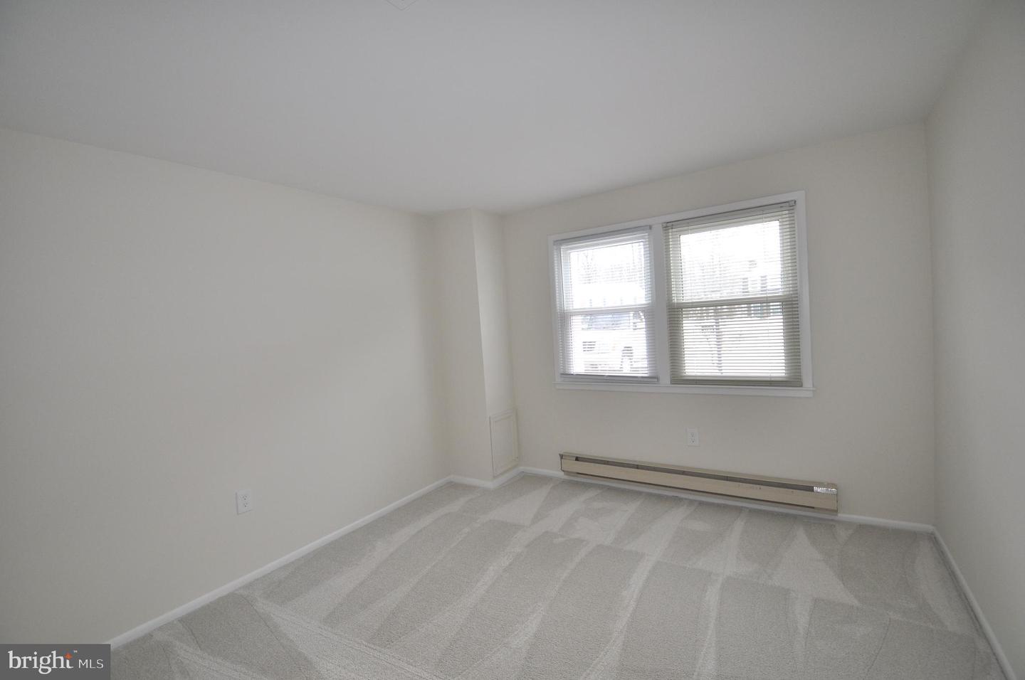 4765 LUPINO CT, WOODBRIDGE, Virginia 22193, 4 Bedrooms Bedrooms, ,3 BathroomsBathrooms,Residential,For sale,4765 LUPINO CT,VAPW2111458 MLS # VAPW2111458