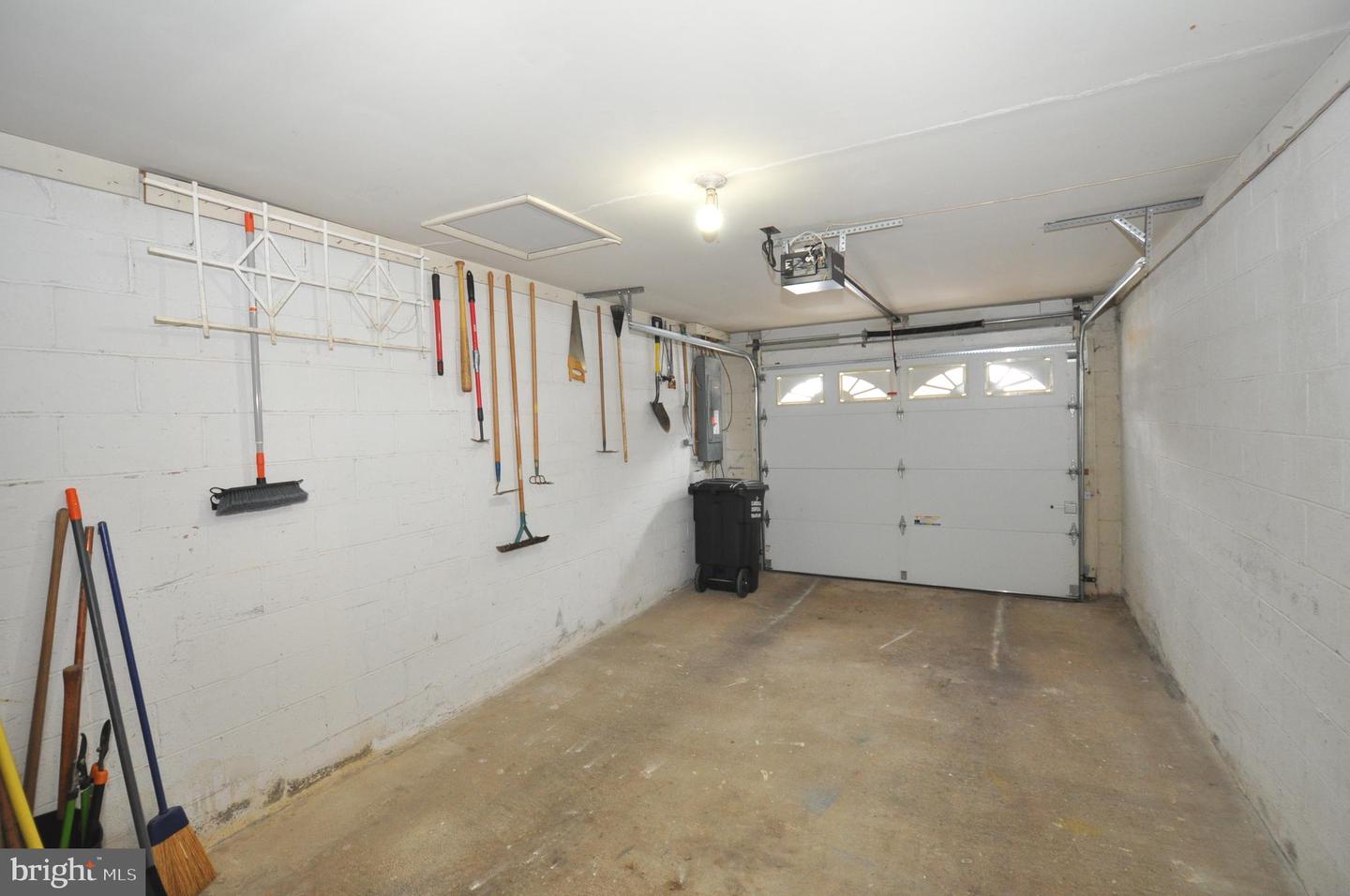 4765 LUPINO CT, WOODBRIDGE, Virginia 22193, 4 Bedrooms Bedrooms, ,3 BathroomsBathrooms,Residential,For sale,4765 LUPINO CT,VAPW2111458 MLS # VAPW2111458