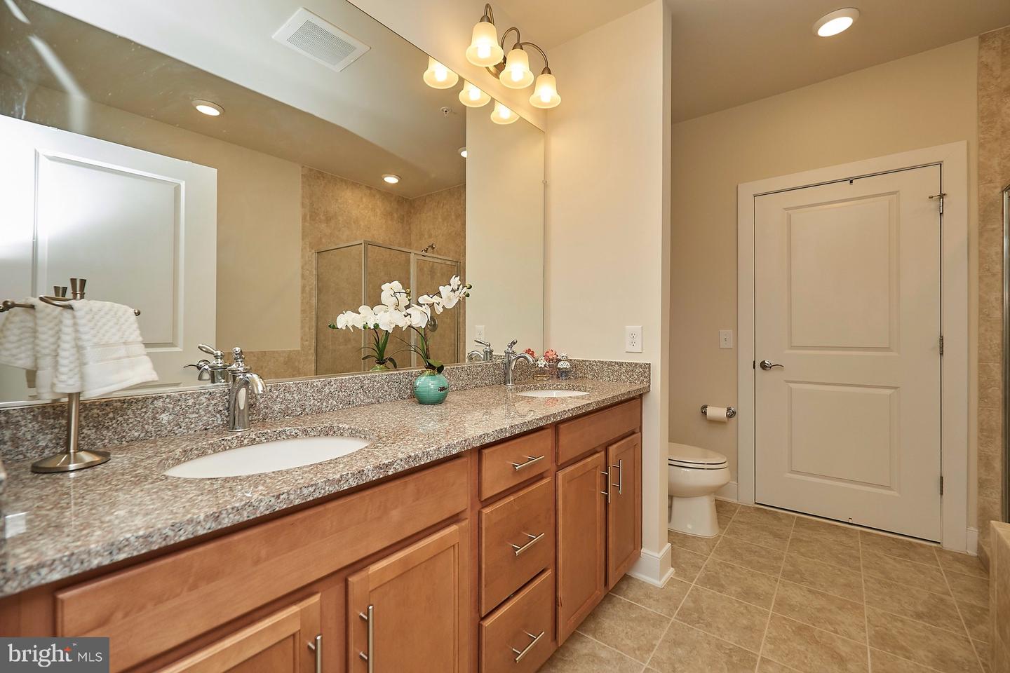 2905 BLEEKER ST #4-406, FAIRFAX, Virginia 22031, 2 Bedrooms Bedrooms, ,2 BathroomsBathrooms,Residential,For sale,2905 BLEEKER ST #4-406,VAFX2288100 MLS # VAFX2288100