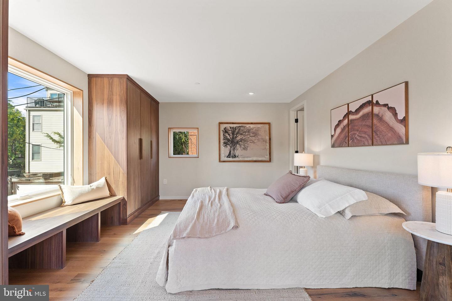 21 OVERBECK ALLEY NE, WASHINGTON, District Of Columbia 20002, 4 Bedrooms Bedrooms, ,3 BathroomsBathrooms,Residential,For sale,21 OVERBECK ALLEY NE,DCDC2243888 MLS # DCDC2243888