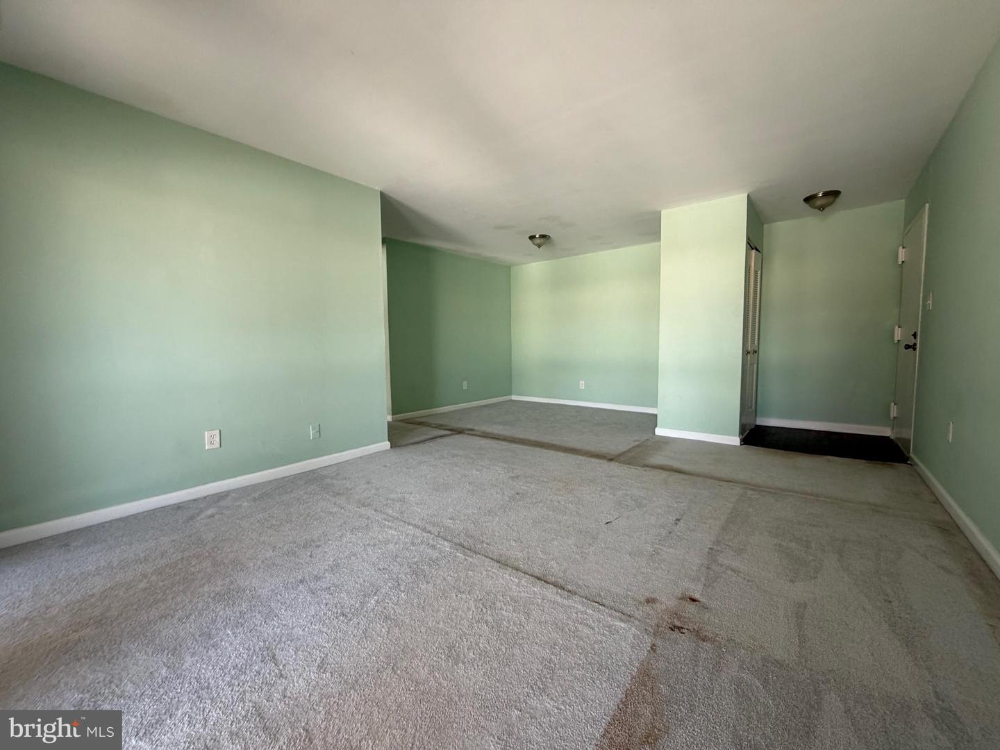 545 FLORIDA AVE #203, HERNDON, Virginia 20170, 1 Bedroom Bedrooms, ,1 BathroomBathrooms,Residential,For sale,545 FLORIDA AVE #203,VAFX2288194 MLS # VAFX2288194