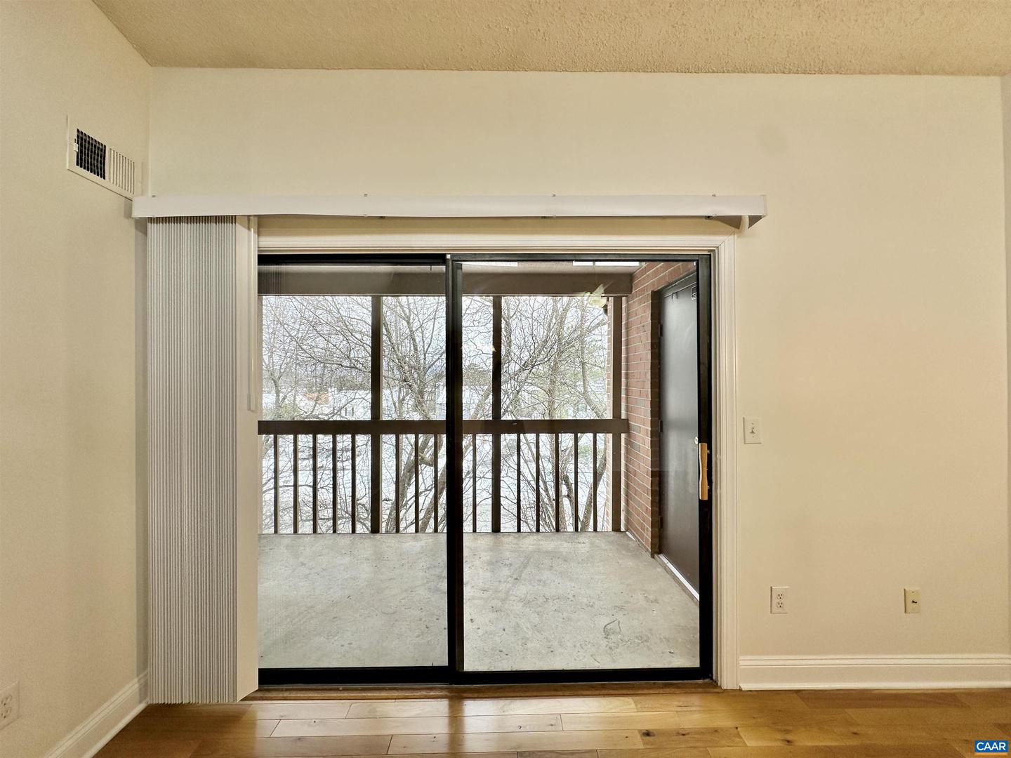 139 GREEN TURTLE LN #10, CHARLOTTESVILLE, Virginia 22901, 1 Bedroom Bedrooms, ,1 BathroomBathrooms,Residential,For sale,139 GREEN TURTLE LN #10,672916 MLS # 672916