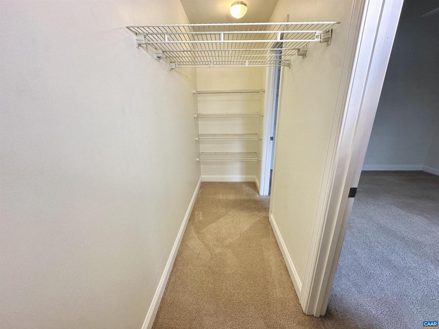 139 GREEN TURTLE LN #10, CHARLOTTESVILLE, Virginia 22901, 1 Bedroom Bedrooms, ,1 BathroomBathrooms,Residential,For sale,139 GREEN TURTLE LN #10,672916 MLS # 672916