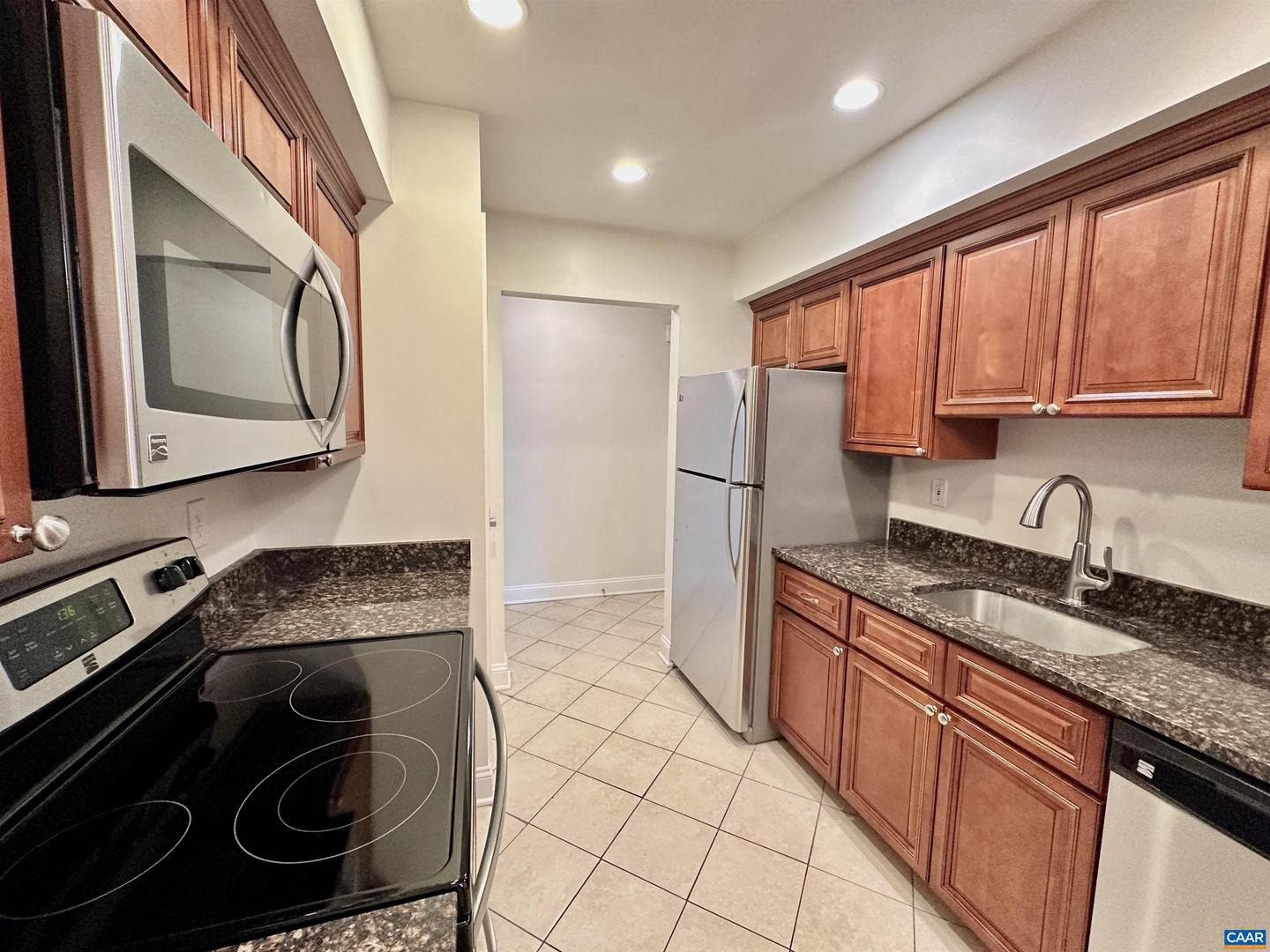 139 GREEN TURTLE LN #10, CHARLOTTESVILLE, Virginia 22901, 1 Bedroom Bedrooms, ,1 BathroomBathrooms,Residential,For sale,139 GREEN TURTLE LN #10,672916 MLS # 672916