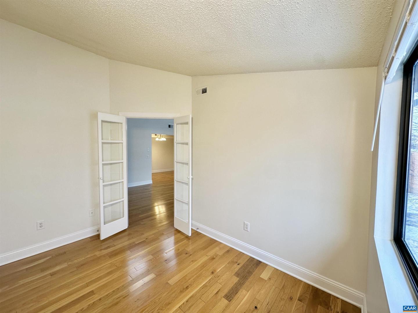 139 GREEN TURTLE LN #10, CHARLOTTESVILLE, Virginia 22901, 1 Bedroom Bedrooms, ,1 BathroomBathrooms,Residential,For sale,139 GREEN TURTLE LN #10,672916 MLS # 672916