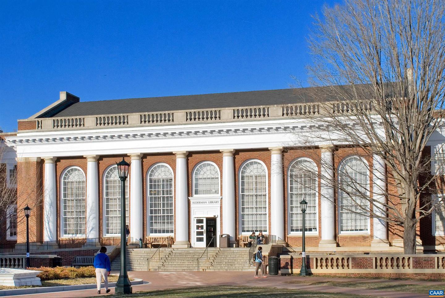 745 WALKER SQ #3B, CHARLOTTESVILLE, Virginia 22903, 1 Bedroom Bedrooms, ,1 BathroomBathrooms,Residential,For sale,745 WALKER SQ #3B,672917 MLS # 672917