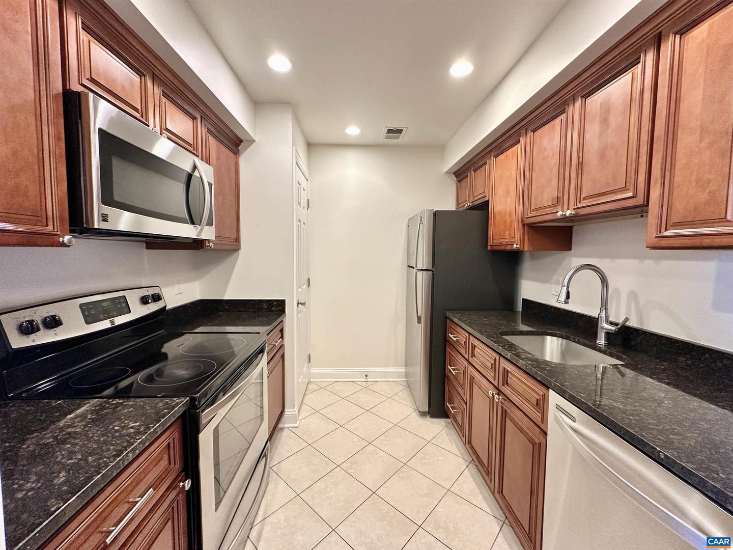 138 GREEN TURTLE LN #12, CHARLOTTESVILLE, Virginia 22901, 1 Bedroom Bedrooms, ,1 BathroomBathrooms,Residential,For sale,138 GREEN TURTLE LN #12,672918 MLS # 672918